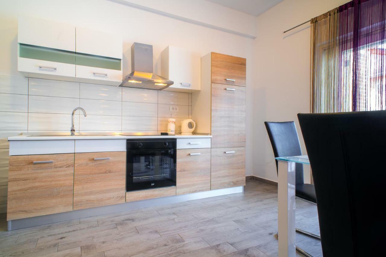 Red Rose Apartament Split