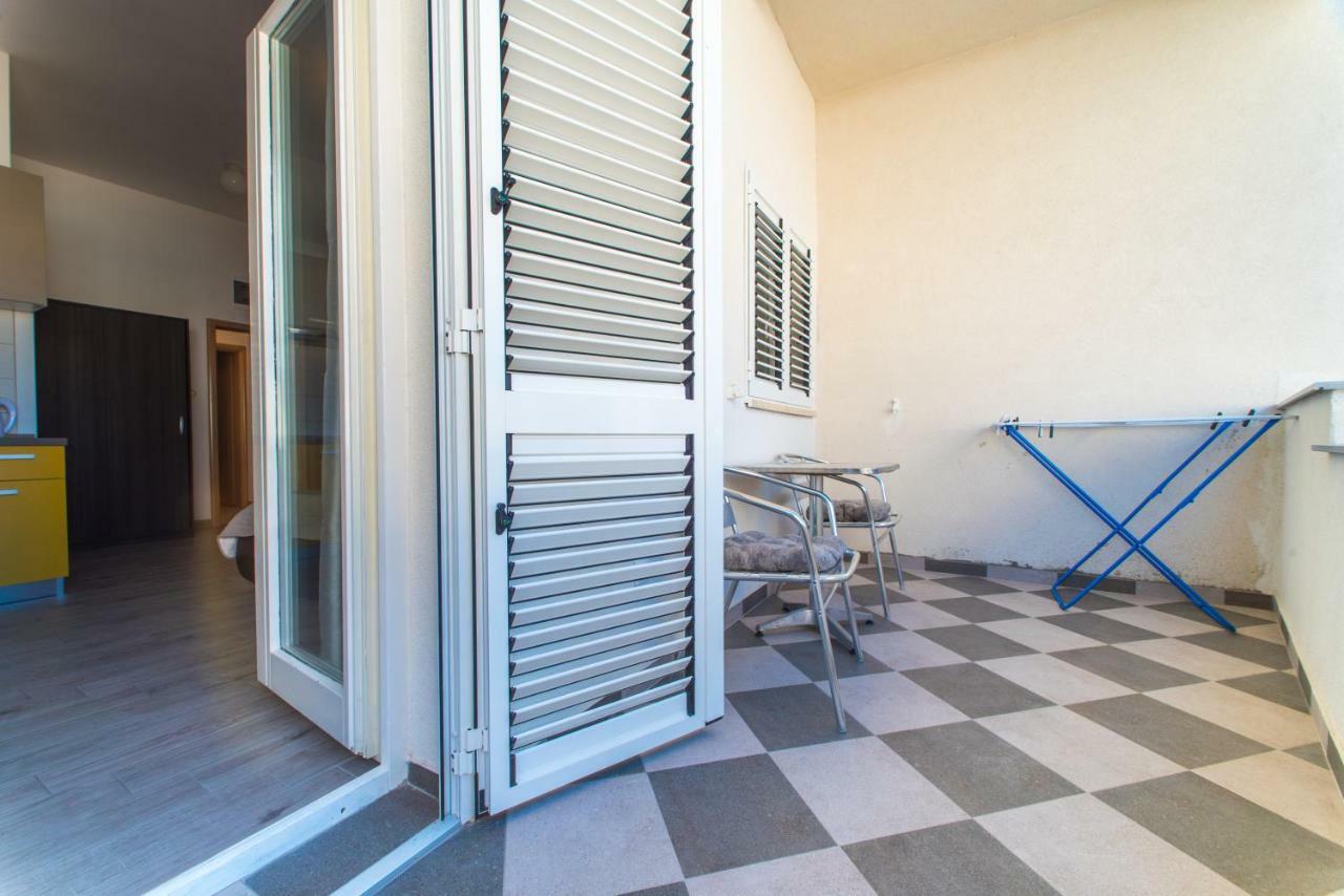 Apartament Red Rose Split